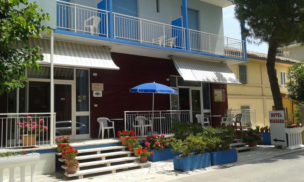 Hotel Niagara Marotta Exterior foto